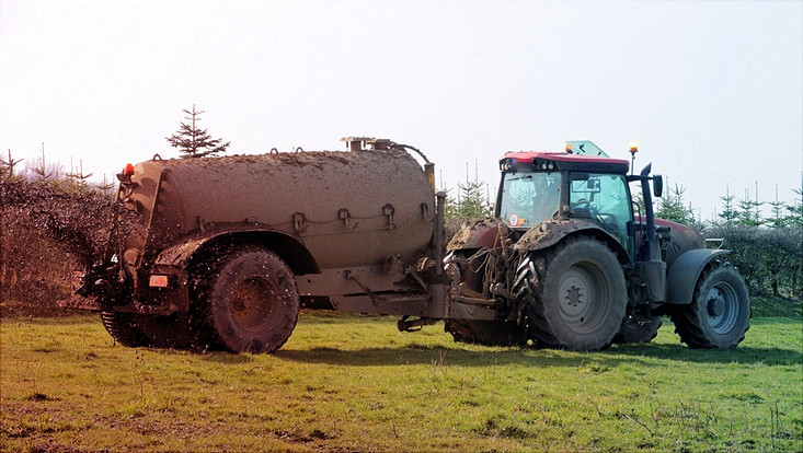 Düngender Traktor